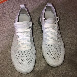 Women’s Vapormaxes size 8.5
